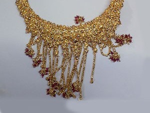 Заплењено преко килограм непријављеног злата