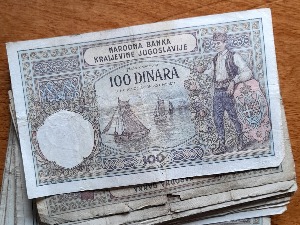 Вредна нумизматичка збирка у пошиљци