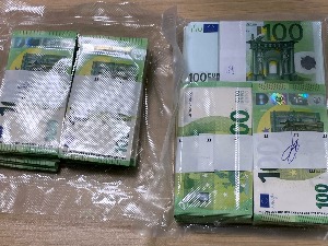Заплењено готово 100.000 непријављених евра