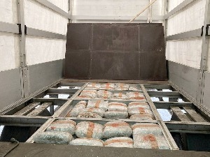 Преко 155 килограма марихуане у ''бункеру'' камиона