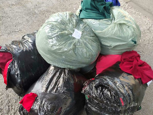 Аутобуски тоалет крцат „ничијим“ џаковима текстила