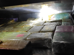 Товар хероина у батерији једног хибрида