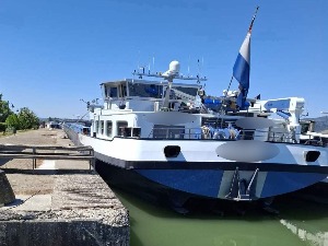 Са брода ''испарило'' 14.000 литара нафте