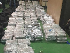 Рекордна заплена марихуане: око 1,1 тоне марихуане у два ''празна'' камиона