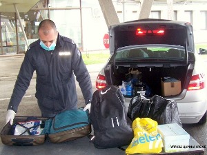 Међународни саобраћај преусмерен на велике граничне прелазе