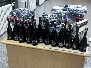 Комби пун непријављене робе вредне скоро пола милиона динара