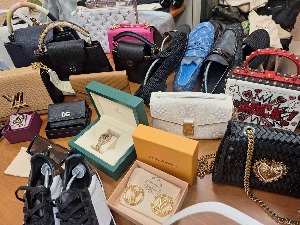 Заплењена разна вредна роба