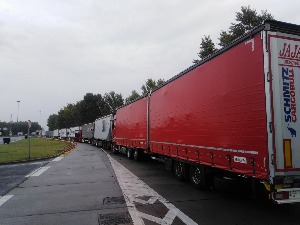 Колона камиона на прелазу Хоргош