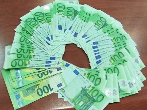 На аеродрому задржано 9.400 непријављених евра