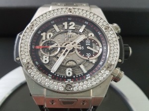 На Хоргошу заплењени скупоцени сат и вредна стоматолошка опрема