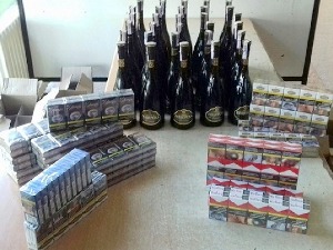 Комби пун ракије и цигарета