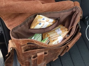 Велика сума непријављених девиза откривена на Прешеву