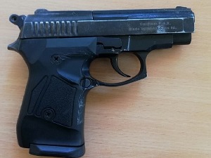 Спречено кријумчарење пиштоља и парфема на граници са Бугарском