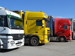 Нормализован теретни саобраћај на прелазу Сремска Рача