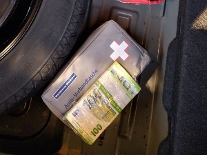 Непријављенe девизе у кутији прве помоћи