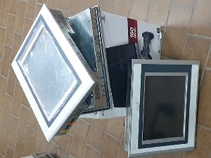 Заплењени уређаји за дијагностику аутомобила и плеј стејшн