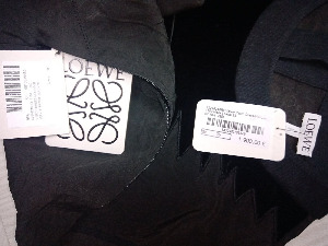 Гардероба милионске вредности у тоалету аутобуса