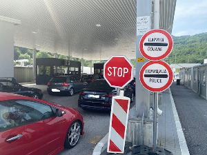 Викендом највише путника на граничним прелазима