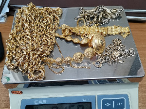 Заплењен златни накит вредан готово 23.000 евра