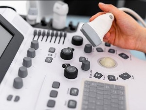 Ултразвук кријумчарио човек са лажним исправама