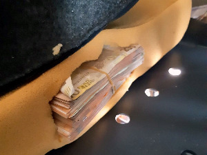 Душек пуњен еврима