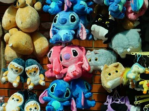 Политика: Апликација за откривање фалсификата