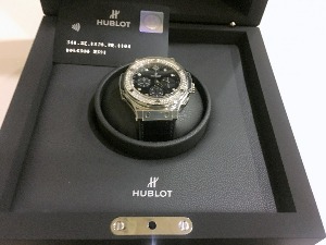 Сат од милион динара у пртљагу путника на аеродрому