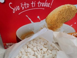 Таблете у кутијама кекса, пиринча и тестенине