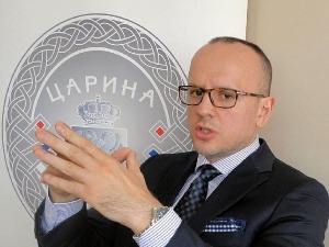 Дневник: Цариници стају на пут маштовитим шверцерима