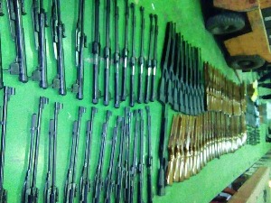 Заплењен товар оружја на Градини