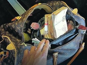 Блиц: На царини ове године заплењено 4,5 милиона евра, кријумчари крили новац на најневероватнијим местима