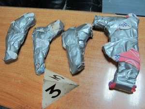 Спречено кријумчарење оружја и лекова