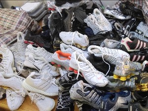 Робу за бутик кријумчарио у аутобусу