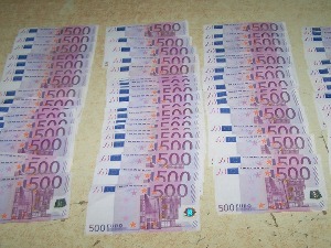 Непријављених 47.000 евра у џепу панталона