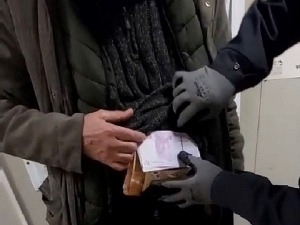 У поставу џемпера ушивено преко 50.000 евра