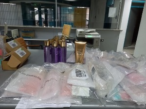 Торбе пуне непријављених брендираних производа