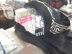 Заплењене цигарете, девизе и ловачко наоружање