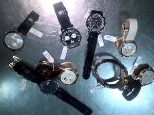 Сатови са рубинима скривени у тостеру