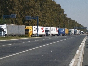 Успорен теретни саобраћај на Батровцима