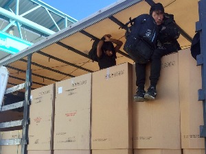 Осморица ''слепих путника'' враћена са границе