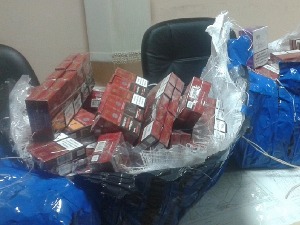 Више од хиљаду паклица цигарета у шипражју на румунској граници