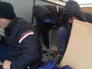 Мартовски „слепи путници“