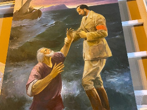 Уметничке слике међу половним намештајем